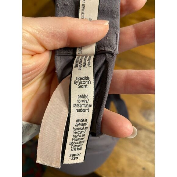 Victoria’s Secret 36DD incredible padded no wire bra grey - Picture 6 of 7